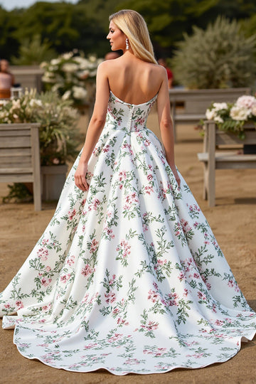 Robe de mariée blanche Sweetheart A Line Sweep Train avec des fleurs